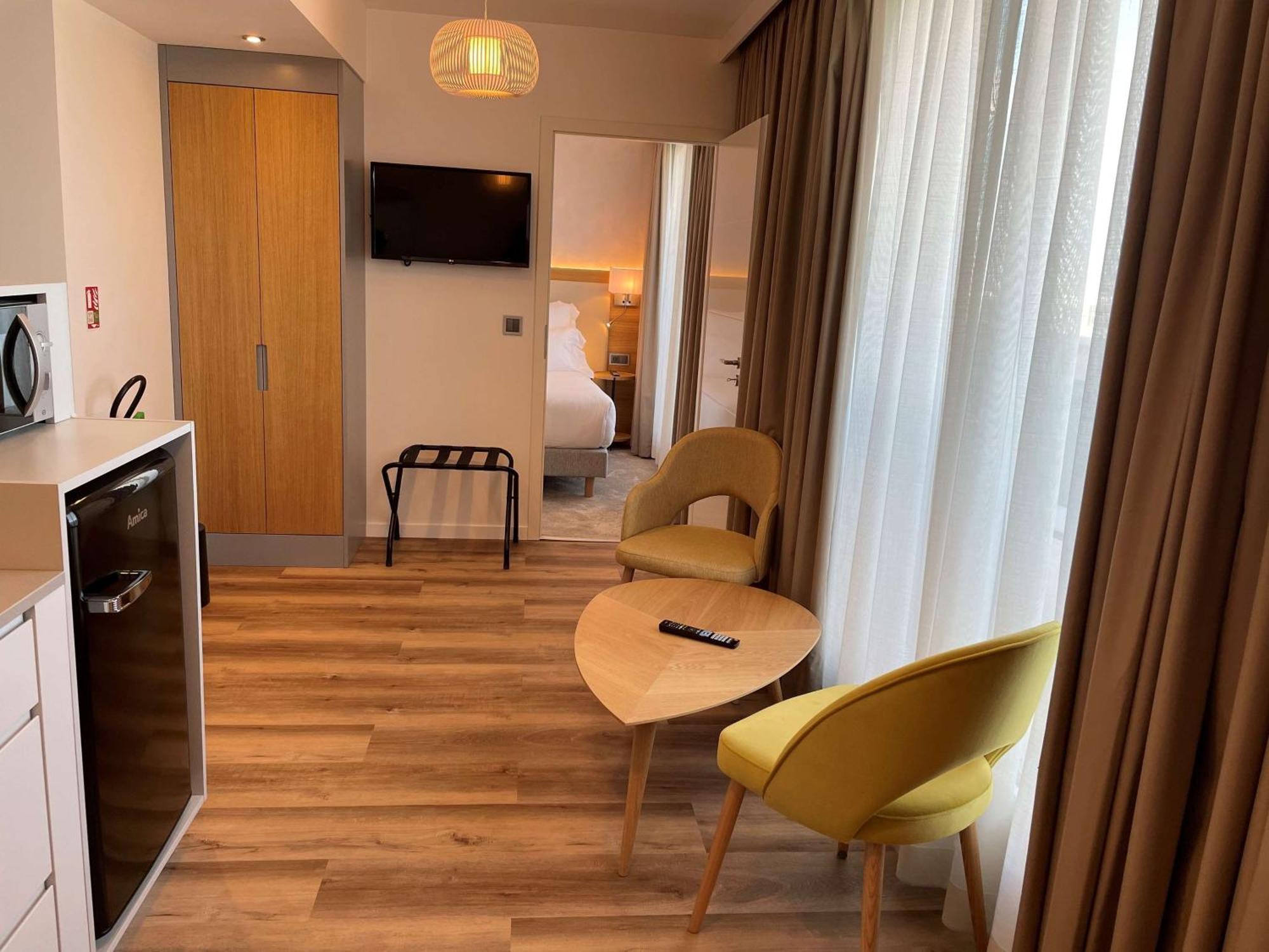 Brit Hotel Paris Orly Rungis Thiais Exterior foto